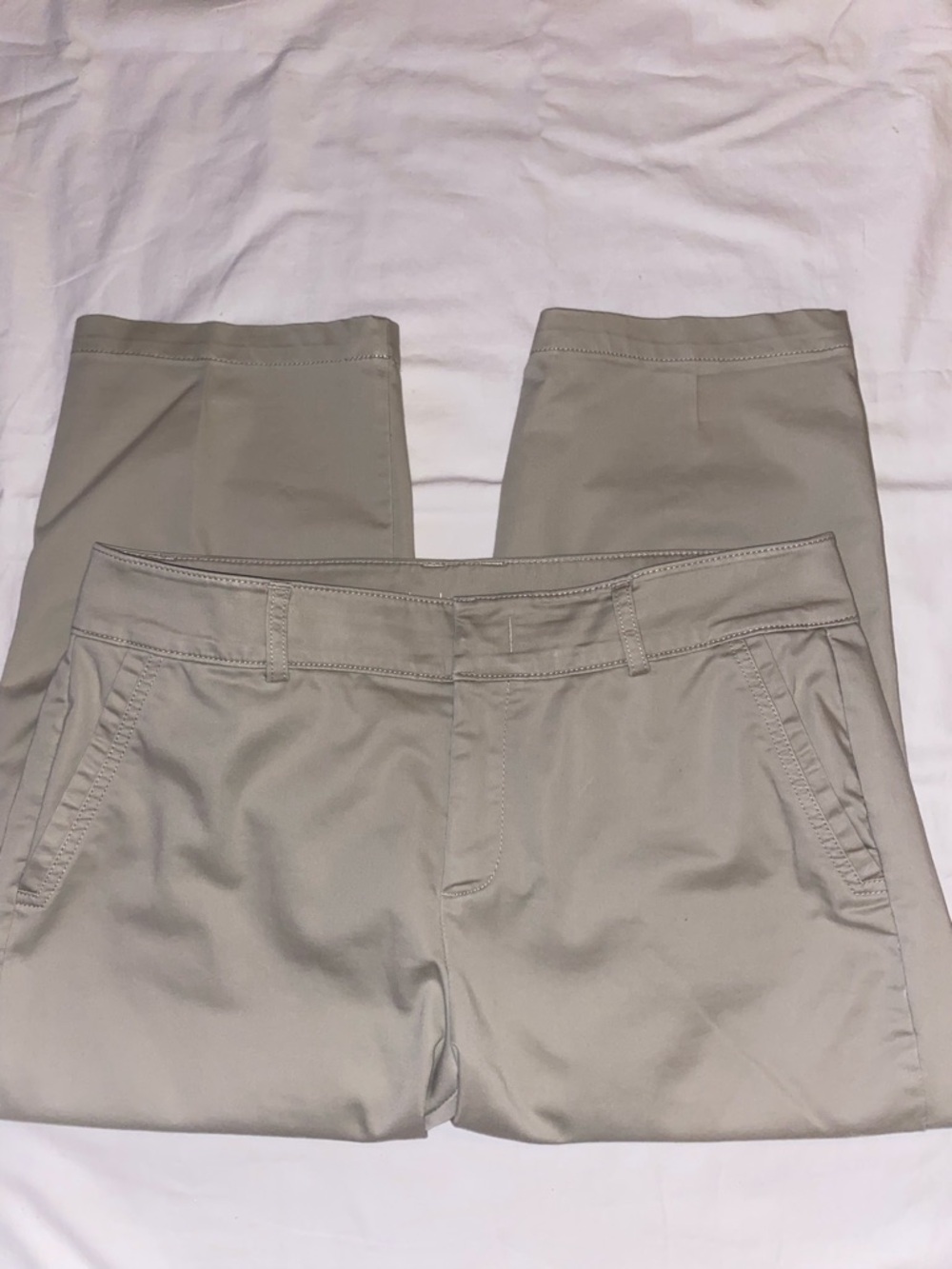 Dockers Women's Khaki Capris